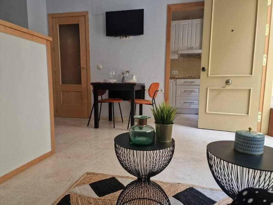 Isg Apartments Estudio En La Alameda Sevilla Buitenkant foto